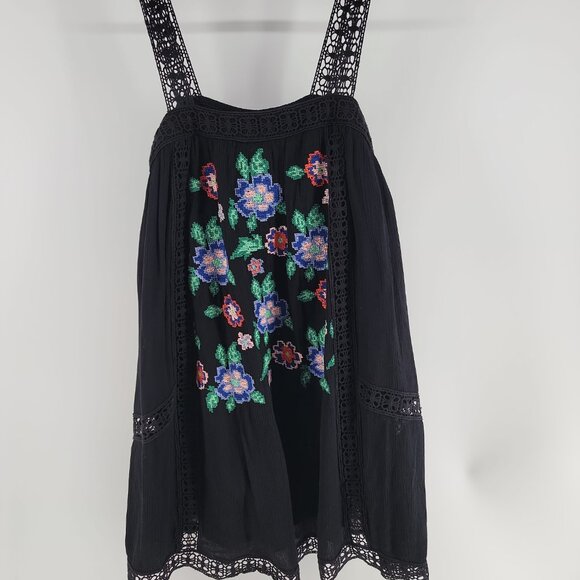 LoveStitch Black Boho Embroidered Dress Sz S Crochet Lace Straps Festival Style - Picture 2 of 11